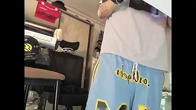 badanyboy online show from April 2026 09:54:01 PM