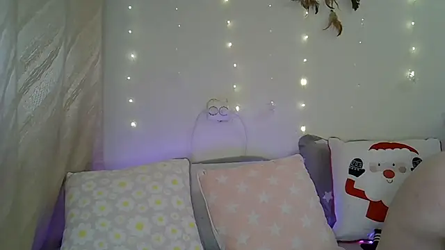 Sellya Houston online show from December 2024 01:44:02 PM