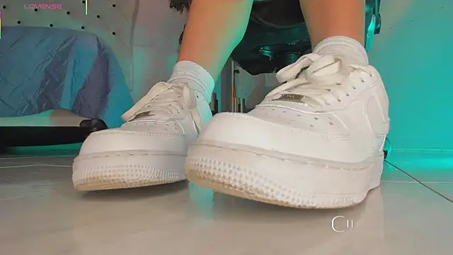 charlotte  grey online show from January 2026 08:12:02 PM