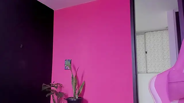 Juanadearco5 online show from December 2024 05:01:01 PM