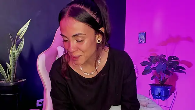 Juanadearco5 online show from February 2025 11:58:01 AM