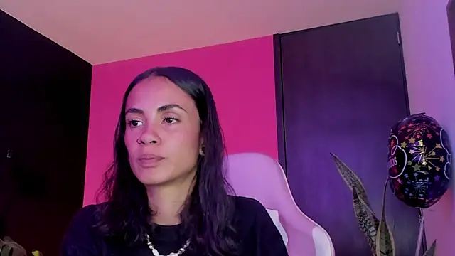 Juanadearco5 online show from March 2025 04:22:01 PM