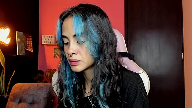 Juanadearco5 online show from October 2025 10:45:01 PM