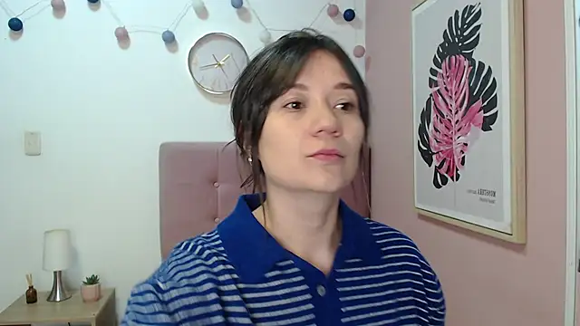 Snapshot of lanna_1878 chatting on September 2025 01:22:02 PM lanna 1878 online show from September 2025 01:22:02 PM