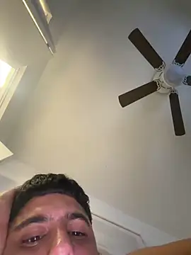 elwhite1996 online show from November 2025 07:18:01 AM