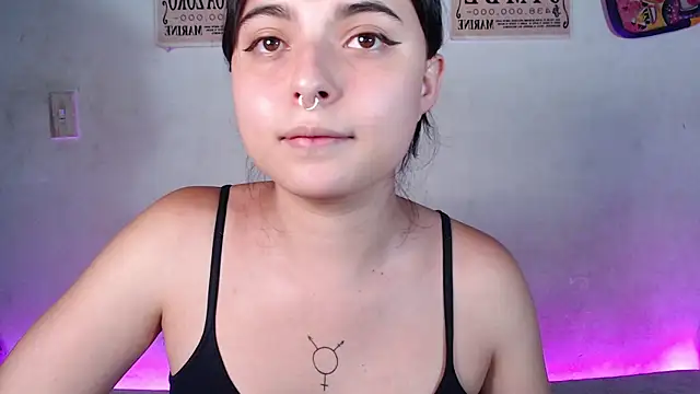 Snapshot of elizabethtaylorxxx chatting on February 2025 10:08:02 PM elizabethtaylorxxx online show from February 2025 10:08:02 PM