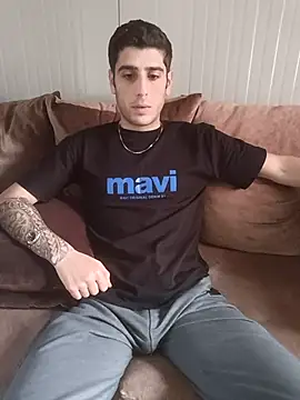 arenn1997 online show from April 2026 12:11:02 PM