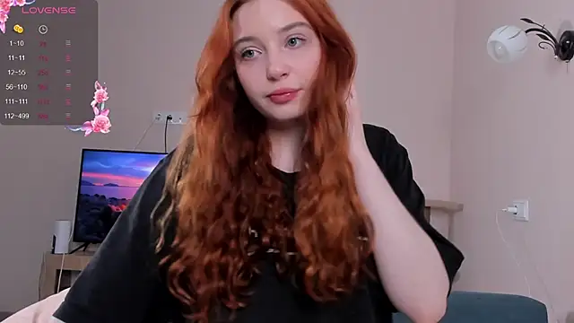 Snapshot of cinnabon_girls chatting on December 2024 08:22:01 PM cinnabon girls online show from December 2024 08:22:01 PM