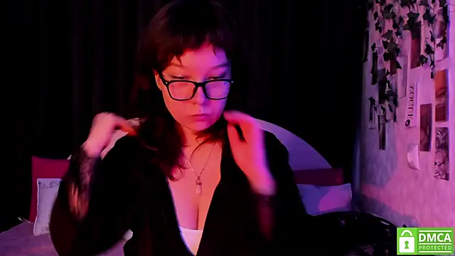 dreamgirllovee online show from October 2025 03:12:02 AM