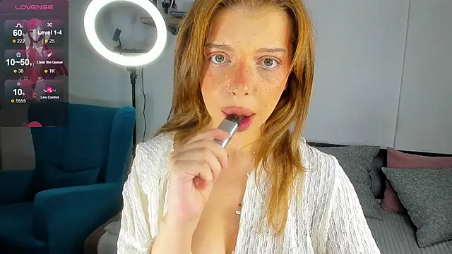 Snapshot of Hannah_Carr chatting on October 2025 07:00:01 PM Hannah Carr online show from October 2025 07:00:01 PM