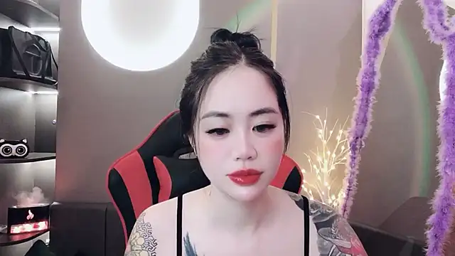 Snapshot of witch-39 chatting on December 2024 01:13:01 AM witch-39 online show from December 2024 01:13:01 AM