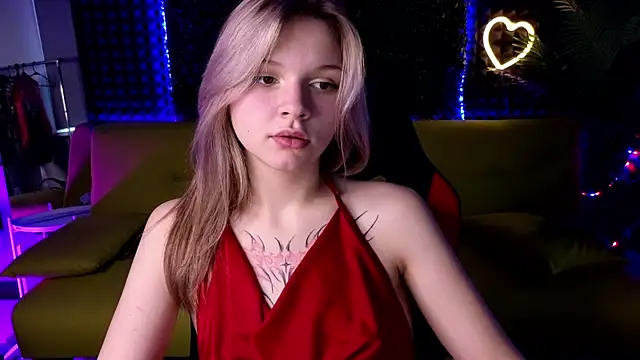 LitaBrom online show from December 2024 04:09:02 AM