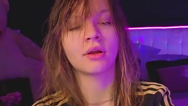 LitaBrom online show from November 2025 02:23:01 AM