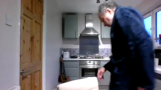 jimmybenido online show from February 2025 05:07:01 PM