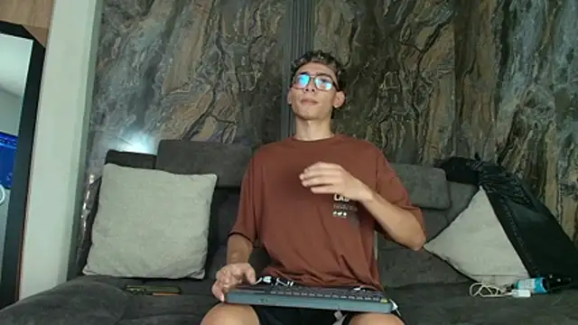 Daviid laidd online show from February 2026 09:19:02 PM