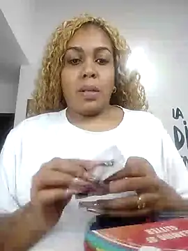 ELLA KELLY online show from January 2026 11:37:02 AM