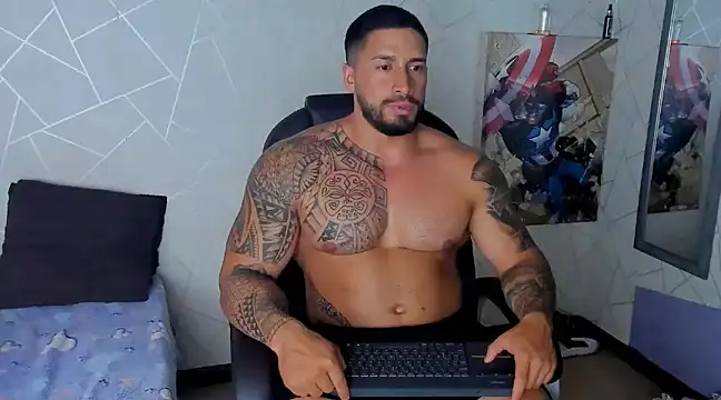 Snapshot of Cristian_Walker chatting on February 2025 08:31:02 PM Cristian Walker online show from February 2025 08:31:02 PM