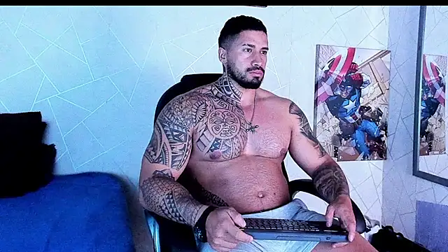 Snapshot of Cristian_Walker chatting on November 2025 11:20:01 AM Cristian Walker online show from November 2025 11:20:01 AM