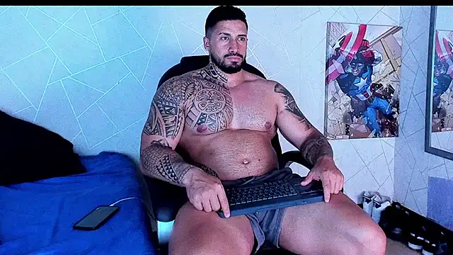 Snapshot of Cristian_Walker chatting on November 2025 11:58:01 PM Cristian Walker online show from November 2025 11:58:01 PM