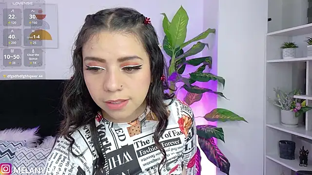 melany naa online show from October 2025 01:22:01 AM