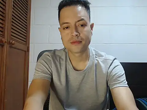 dimitriquiet05 online show from April 2026 04:12:01 AM