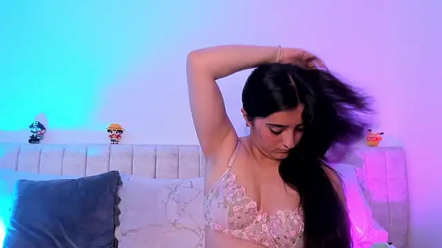 Kathia Morelli online show from March 2025 03:07:01 PM