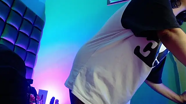 kuromi69 online show from February 2025 03:42:01 AM