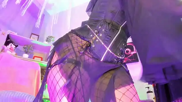 kuromi69 online show from February 2026 05:12:02 AM