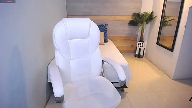 Violetta rainbow online show from December 2024 04:12:02 AM