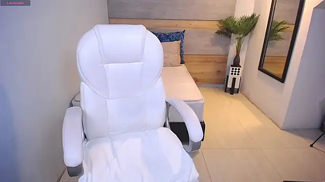 Violetta rainbow online show from March 2025 04:39:02 AM