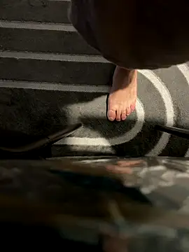 dimitriei online show from November 2025 05:51:01 AM