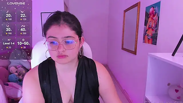 Snapshot of Stephania_18 chatting on January 2025 07:34:02 PM Stephania 18 online show from January 2025 07:34:02 PM