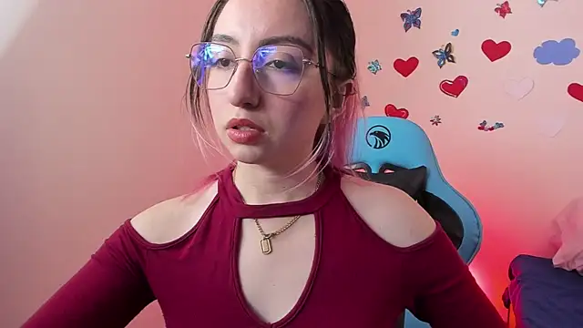 Snapshot of Julieta_cott chatting on February 2025 12:07:01 AM Julieta cott online show from February 2025 12:07:01 AM