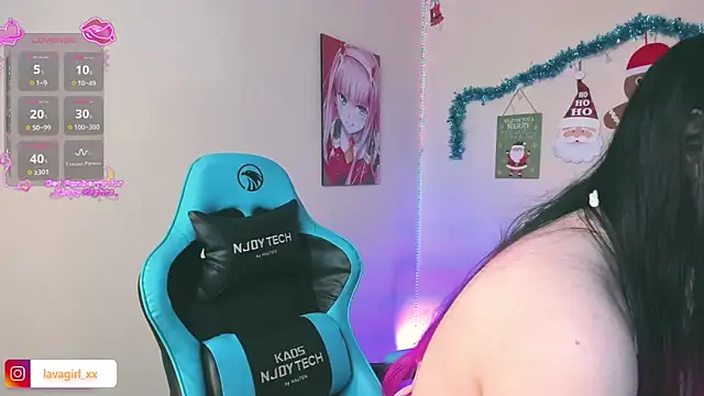 Snapshot of Julieta_cott chatting on November 2025 11:54:01 PM Julieta cott online show from November 2025 11:54:01 PM