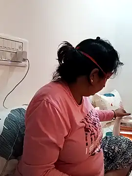 Snapshot of BBW_HOT_COUPLE chatting on December 2024 03:08:02 PM BBW HOT COUPLE online show from December 2024 03:08:02 PM