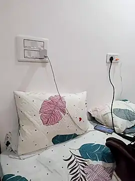 Snapshot of BBW_HOT_COUPLE chatting on December 2024 05:20:01 AM BBW HOT COUPLE online show from December 2024 05:20:01 AM