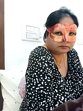 Snapshot of BBW_HOT_COUPLE chatting on December 2024 01:57:02 AM BBW HOT COUPLE online show from December 2024 01:57:02 AM