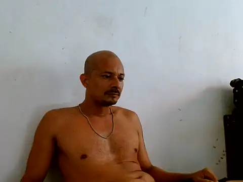 snoppie online show from June 2026 06:12:01 PM