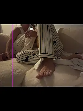 VesperMoonMist online show from December 2025 07:09:01 PM