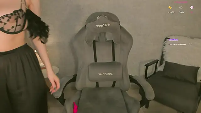 Snapshot of MiroslavaLime chatting on November 2025 05:28:02 AM MiroslavaLime online show from November 2025 05:28:02 AM