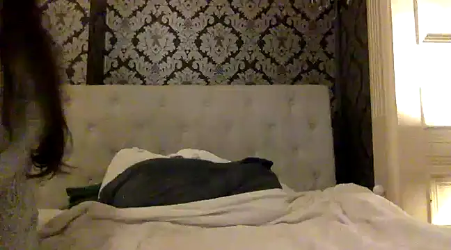 LucyLuxee19 online show from December 2024 01:30:01 AM