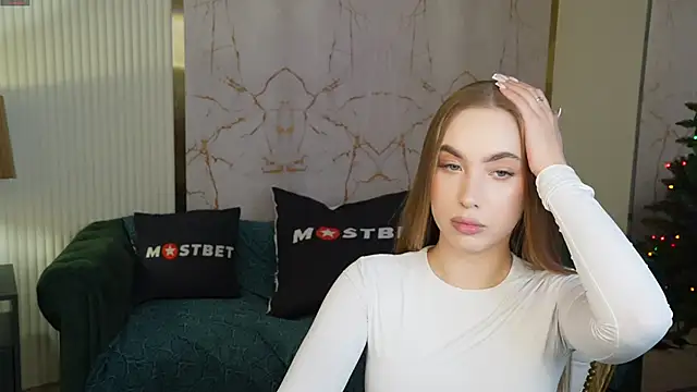 Linda054 online show from December 2024 03:42:01 PM