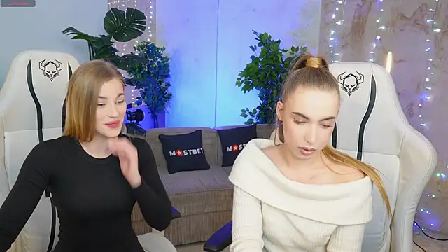 Linda054 online show from December 2024 11:39:01 AM