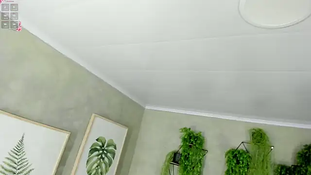 Snapshot of Lana_Lann chatting on January 2025 12:41:01 PM Lana Lann online show from January 2025 12:41:01 PM