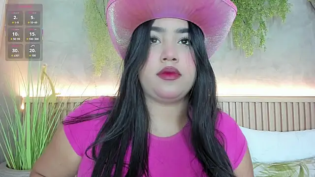 Snapshot of Lana_Lann chatting on September 2025 02:06:02 PM Lana Lann online show from September 2025 02:06:02 PM