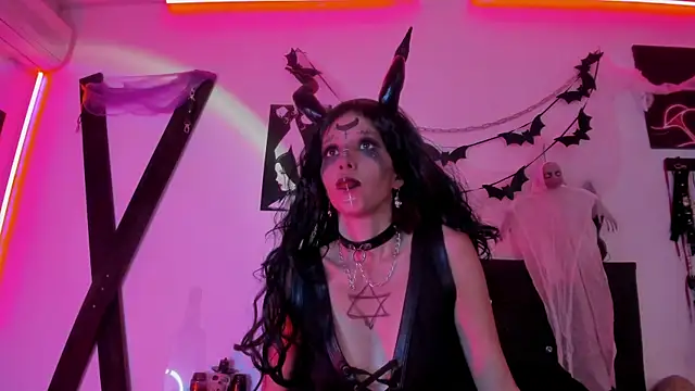 Little Naughtty online show from October 2025 01:34:01 PM