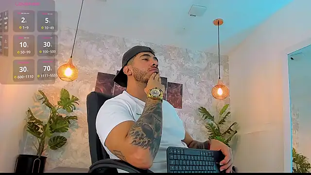 Snapshot of Nate_franco chatting on June 2026 04:33:02 AM Nate franco online show from June 2026 04:33:02 AM