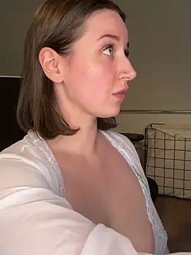 nerdynina online show from February 2025 03:33:01 AM