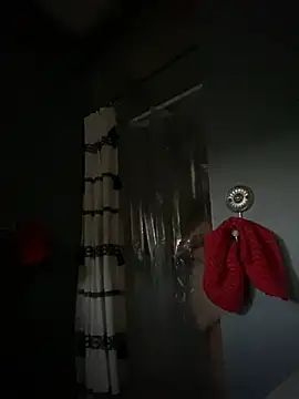 valleyoneofakind online show from December 2024 12:45:02 AM