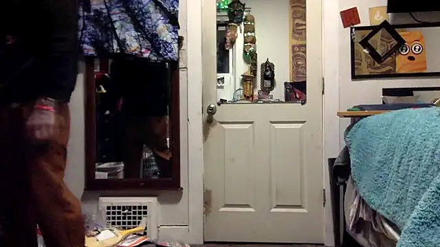 Snapshot of Robriguezxxx chatting on December 2024 09:27:01 AM Robriguezxxx online show from December 2024 09:27:01 AM